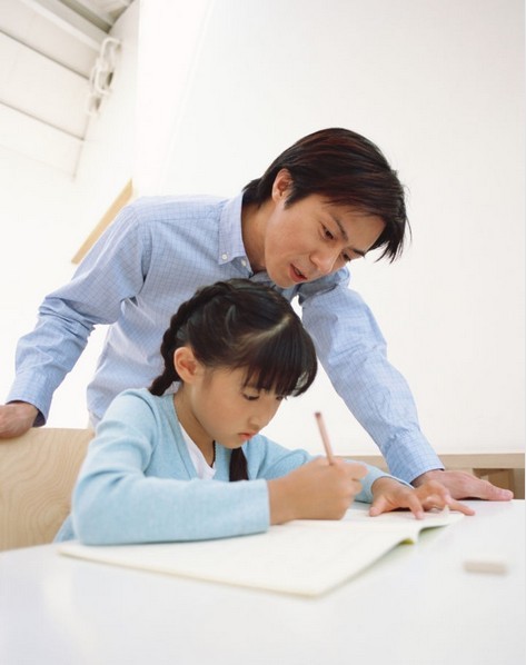 　名師課博會(huì)老師們認(rèn)為有幾點(diǎn)可以讓孩子向你們敞開(kāi)心扉的。
